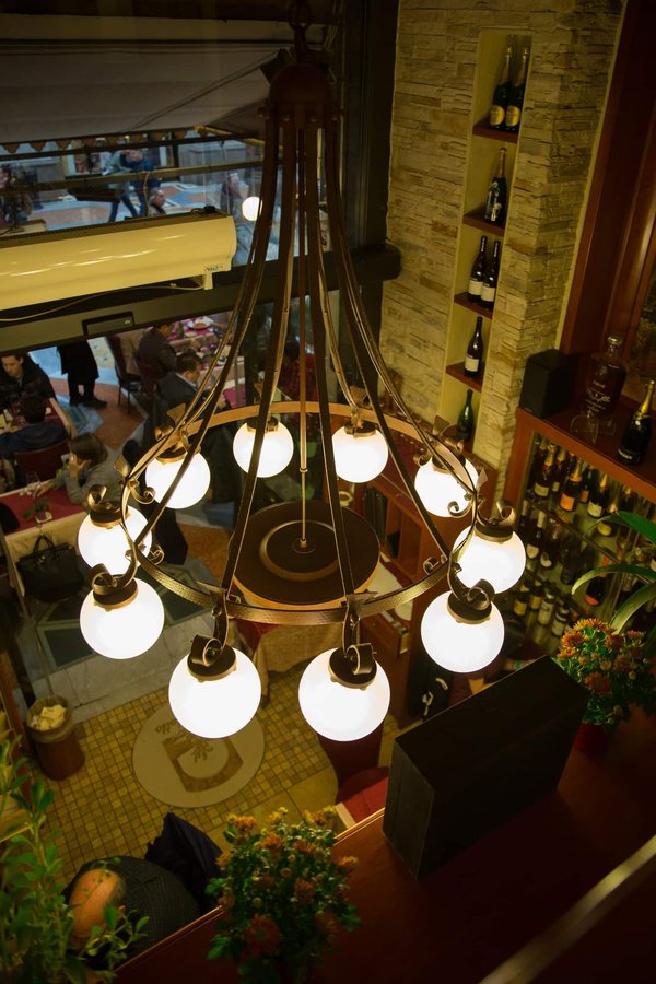 Luminaires : lequel choisir entre lustre, plafonnier, applique murale ?