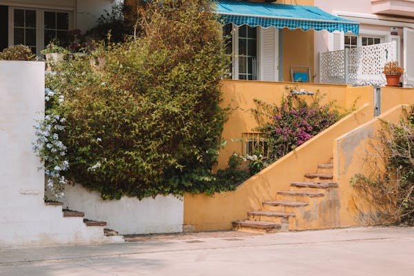 Optimisez votre espace avec un store électrique moderne